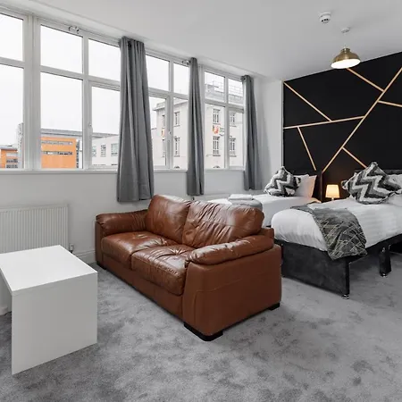 Centre 4 With Kitchenette, Free Wifi And Smart Tv By Yoko Apartment *