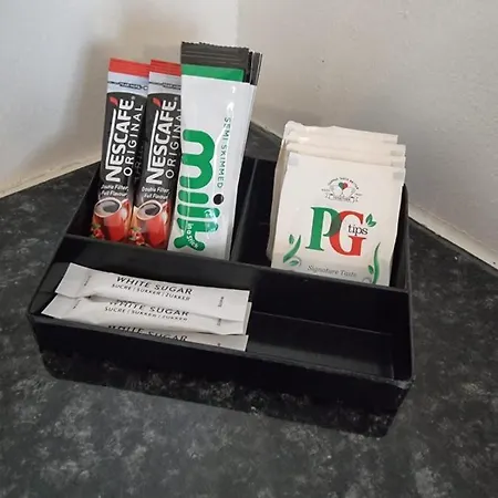 Centre 4 With Kitchenette, Free Wifi And Smart Tv By Yoko Daire Middlesbrough